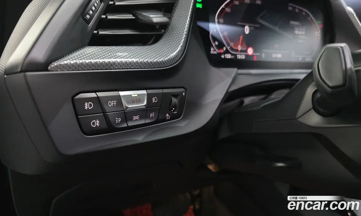 BMW 1 серия 2021 2.0 автомат (гидро), фото 20