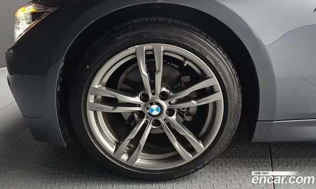 BMW 3 серия 2018 2.0 автомат (гидро), миниатюра 4 BMW 3 серия 2018 2.0 автомат (гидро), миниатюра 4