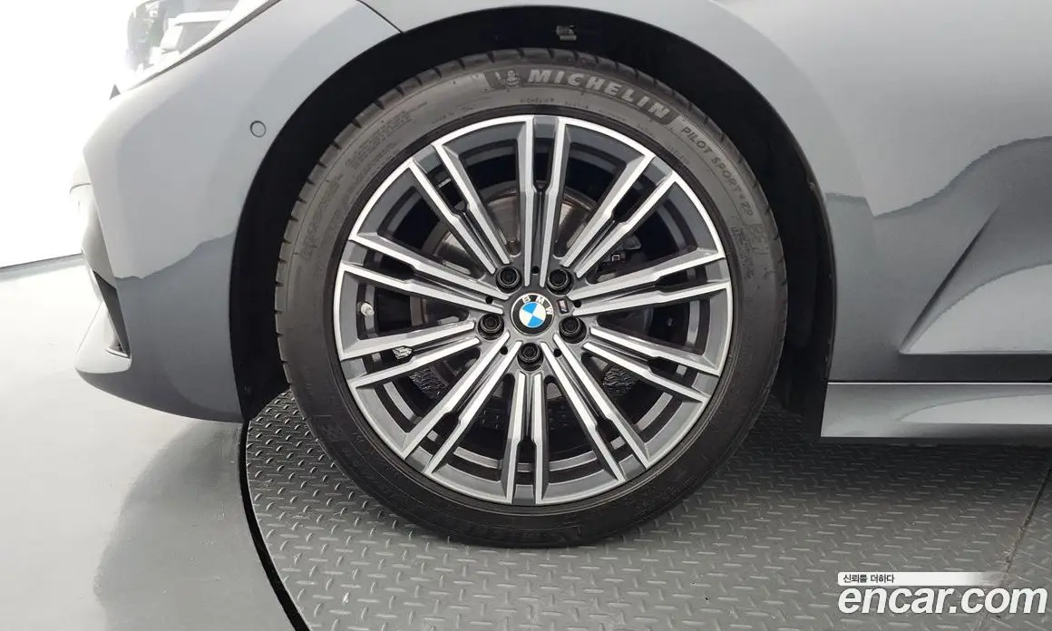 BMW 3 серия 2021 2.0 автомат (гидро), фото 5