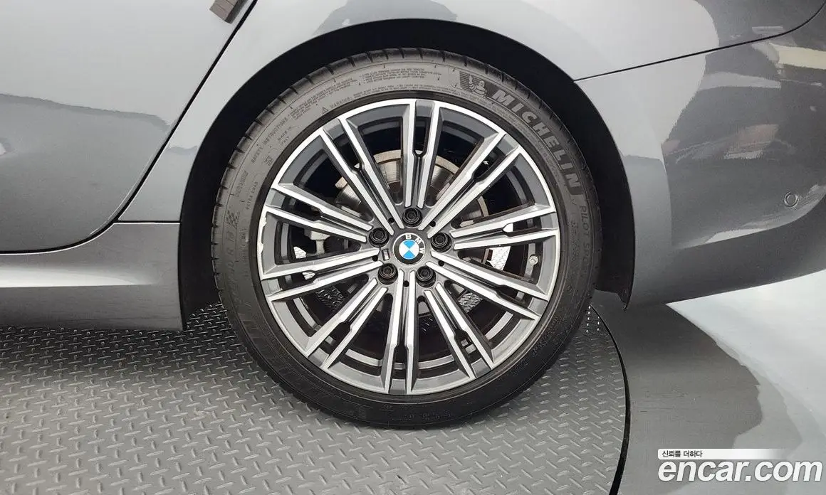 BMW 3 серия 2021 2.0 автомат (гидро), фото 7