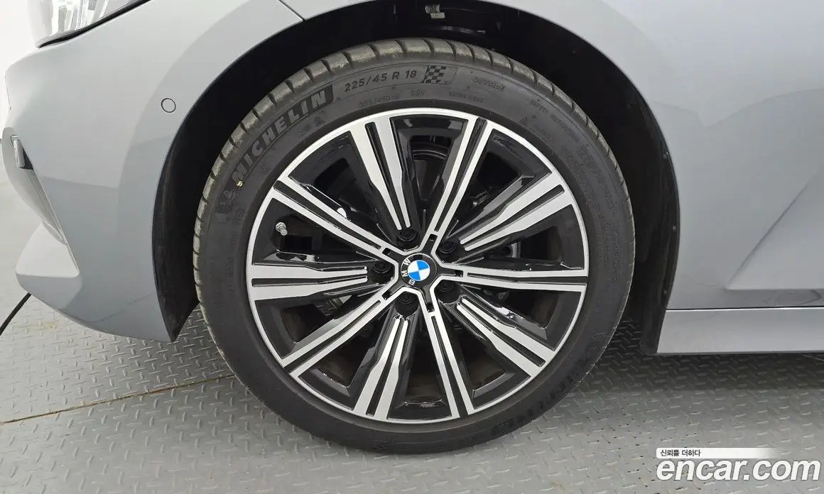 BMW 3 серия 2025 2.0 автомат (гидро), фото 5 BMW 3 серия 2025 2.0 автомат (гидро), фото 5