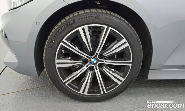 BMW 3 серия 2025 2.0 автомат (гидро), миниатюра 5 BMW 3 серия 2025 2.0 автомат (гидро), миниатюра 5