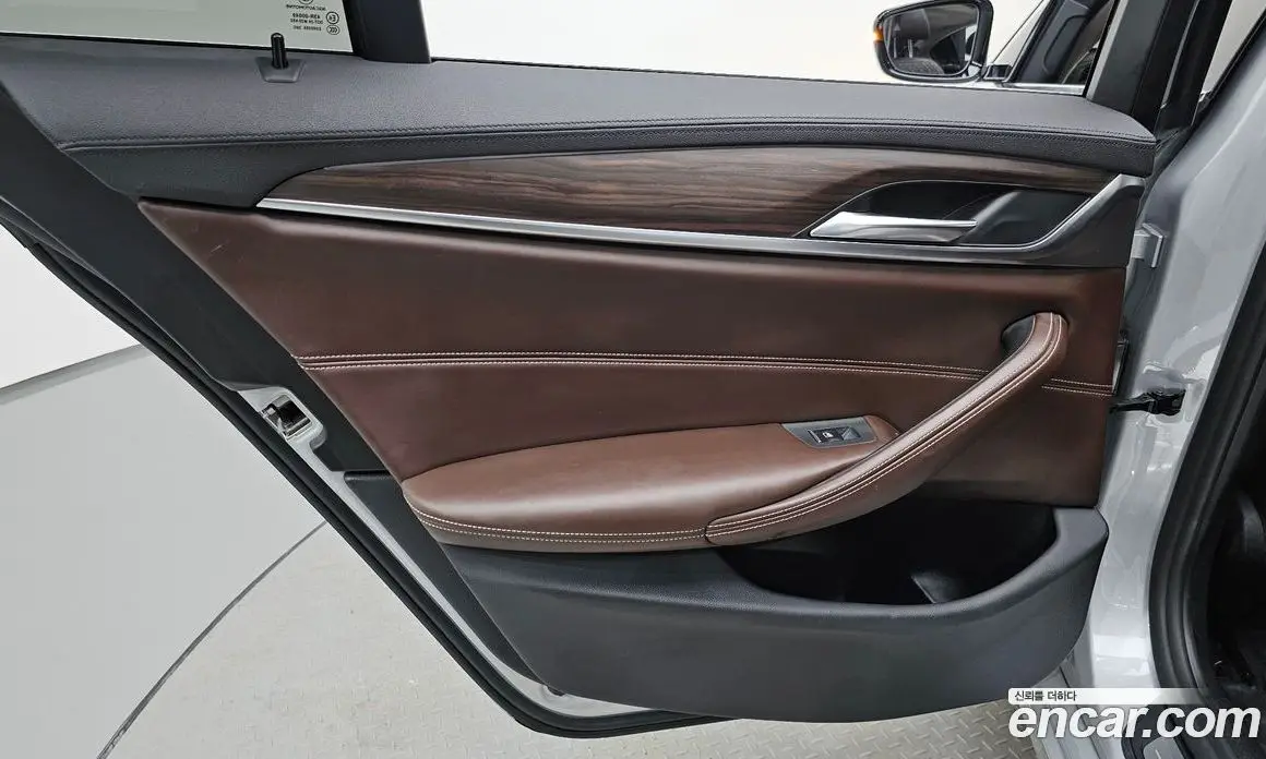 BMW 5 серия 2018 2.0 автомат (гидро), фото 14