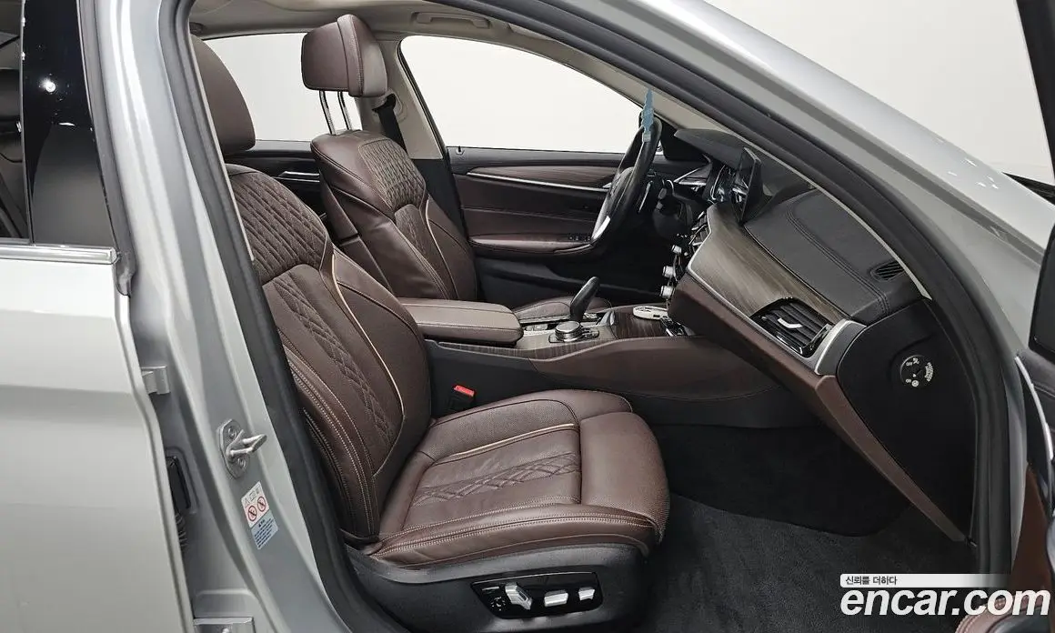 BMW 5 серия 2018 2.0 автомат (гидро), фото 16