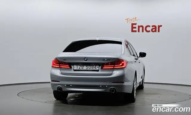 BMW 5 серия 2018 2.0 автомат (гидро), миниатюра 3