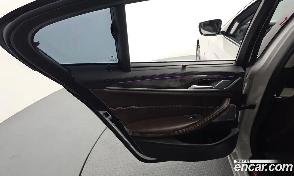 BMW 5 серия 2018 3.0 автомат (гидро), фото 15
