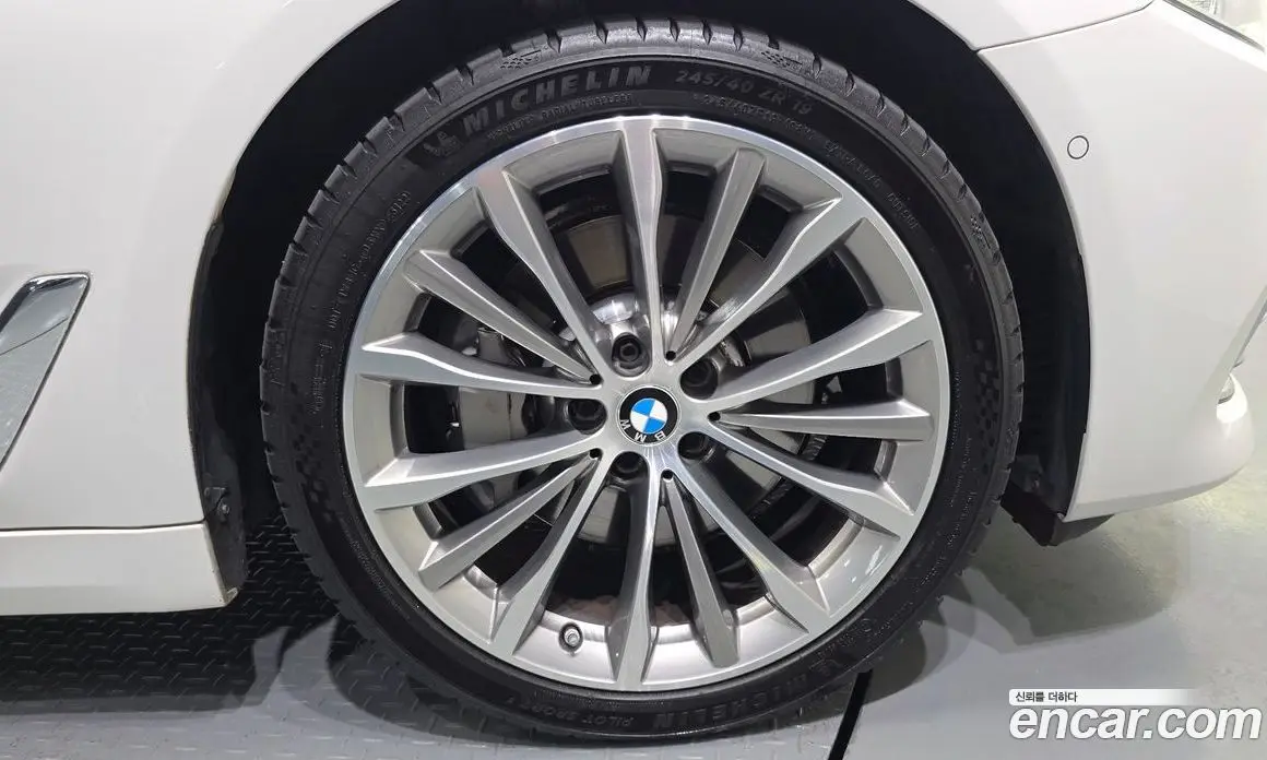 BMW 5 серия 2018 3.0 автомат (гидро), фото 7