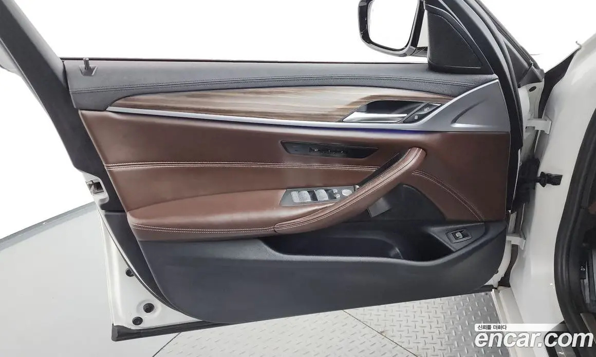 BMW 5 серия 2019 2.0 автомат (гидро), фото 14