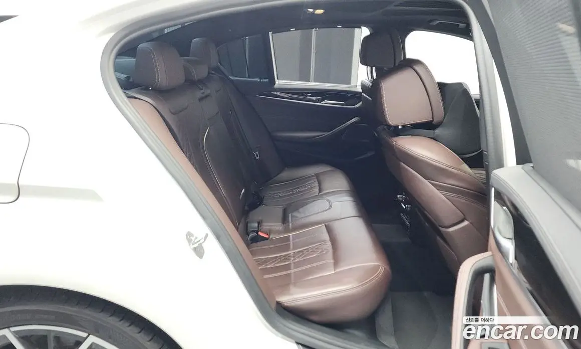 BMW 5 серия 2022 2.0 автомат (гидро), фото 16