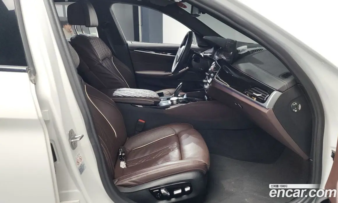 BMW 5 серия 2022 2.0 автомат (гидро), фото 17