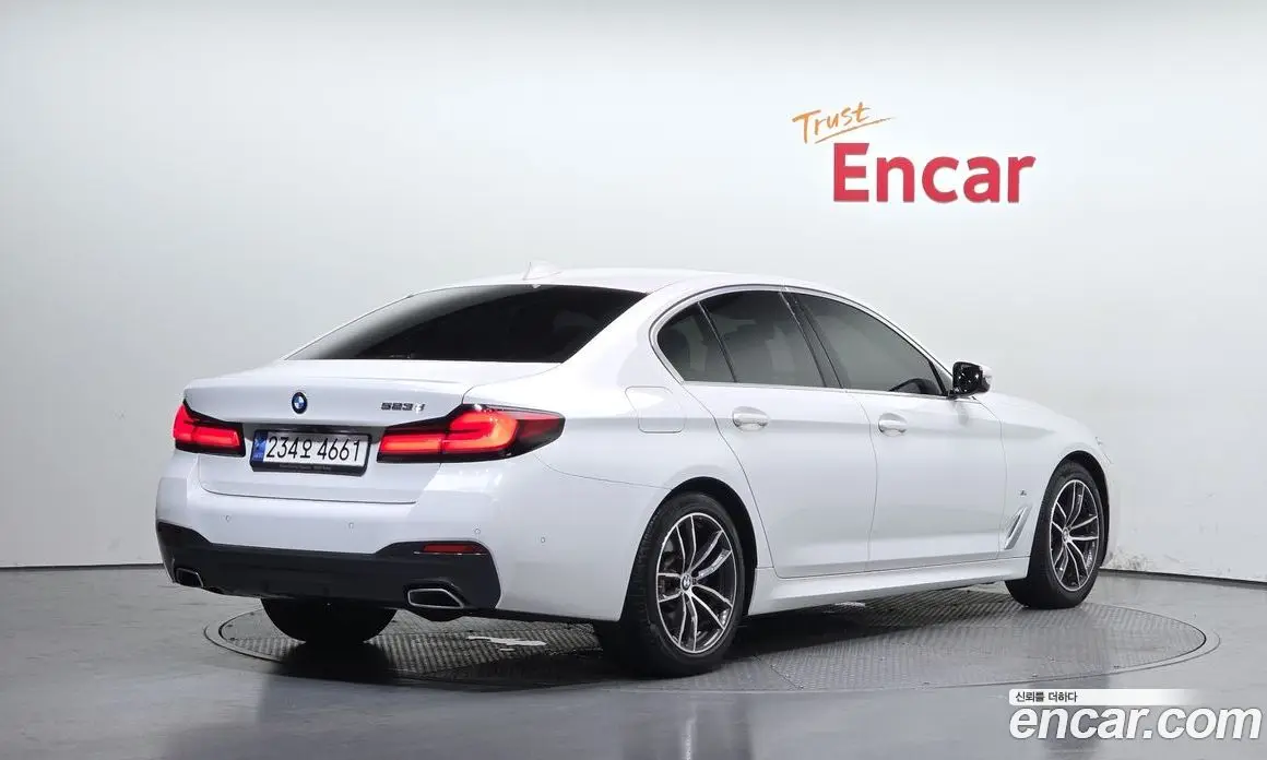 BMW 5 серия 2023 2.0 автомат (гидро), фото 2 BMW 5 серия 2023 2.0 автомат (гидро), фото 2
