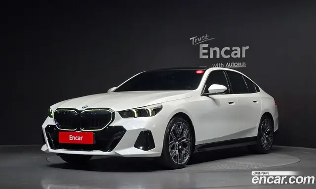 BMW 5 серия, 2025, 5 181 км