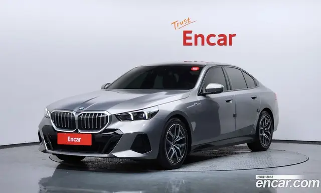 BMW 5 серия, 2025, 23 678 км