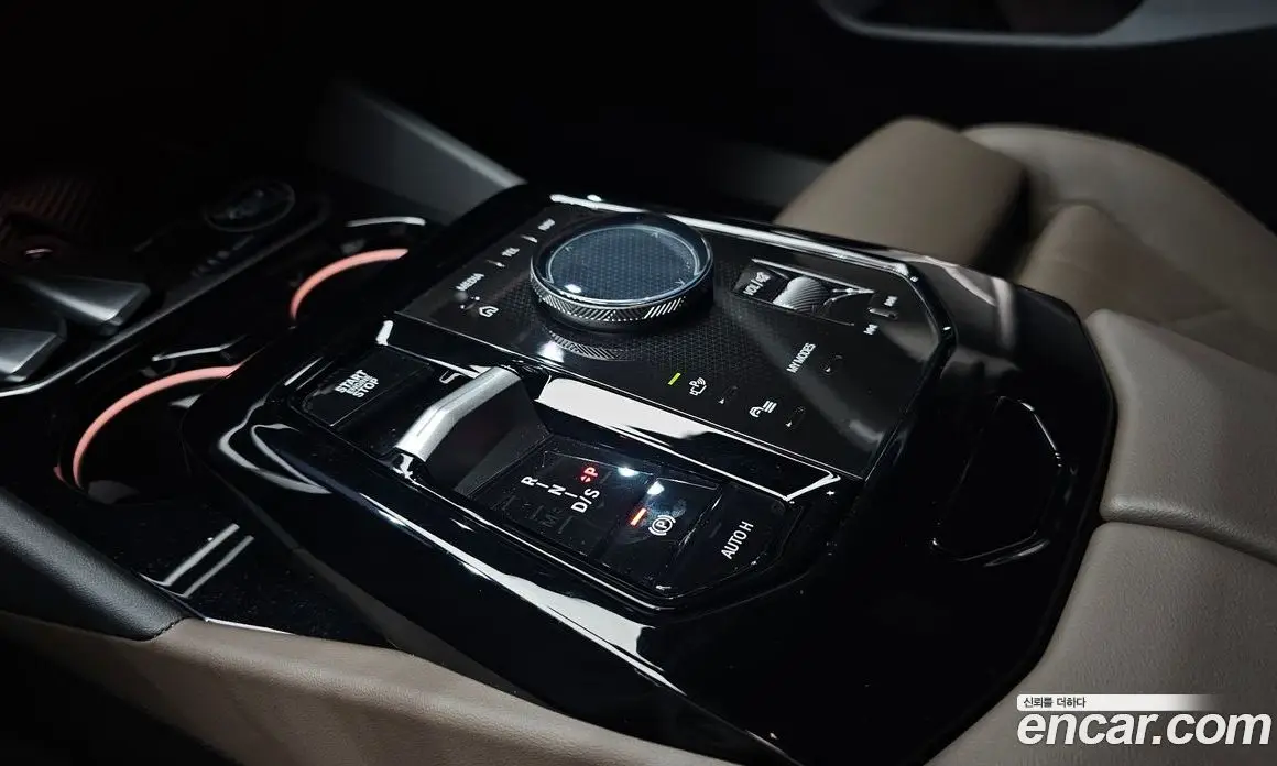 BMW 5 серия 2025 2.0 автомат (гидро), фото 12