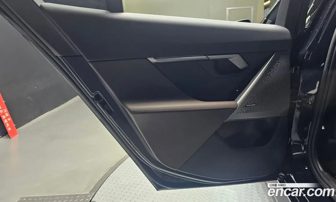 BMW 5 серия 2025 2.0 автомат (гидро), фото 15