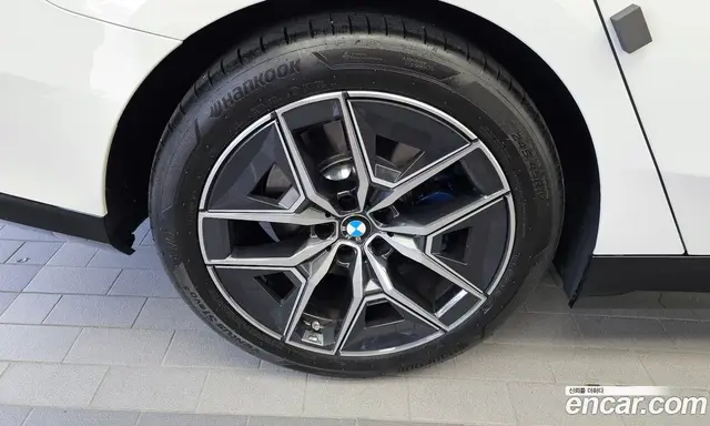BMW 5 серия 2026 2.0 автомат (гидро), миниатюра 5 BMW 5 серия 2026 2.0 автомат (гидро), миниатюра 5