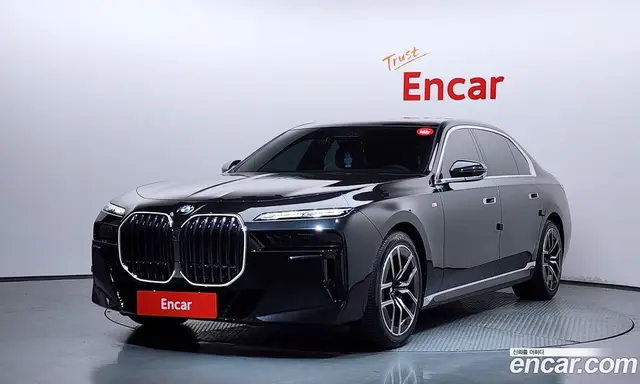 BMW 7 серия, 2023, 69 682 км
