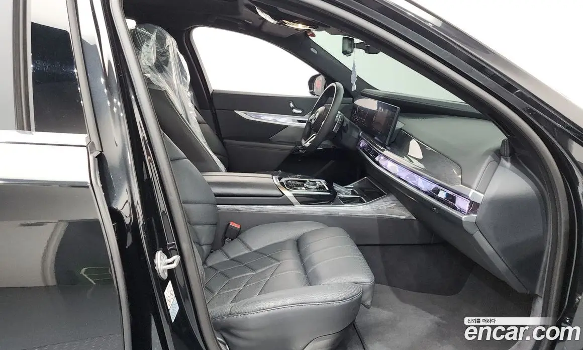 BMW 7 серия 2023 3.0 автомат (гидро), фото 16