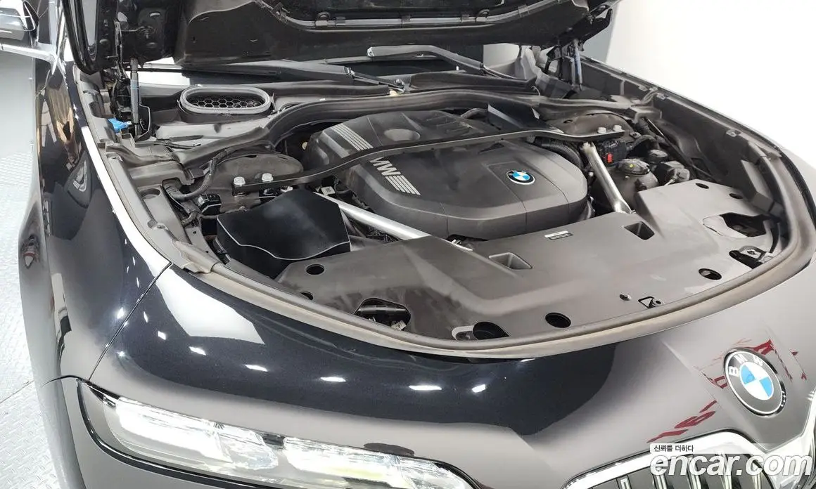 BMW 7 серия 2023 3.0 автомат (гидро), фото 6