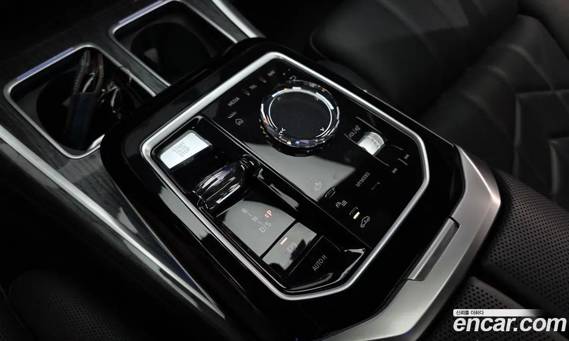 BMW 7 серия 2023 3.0 автомат (гидро), фото 12