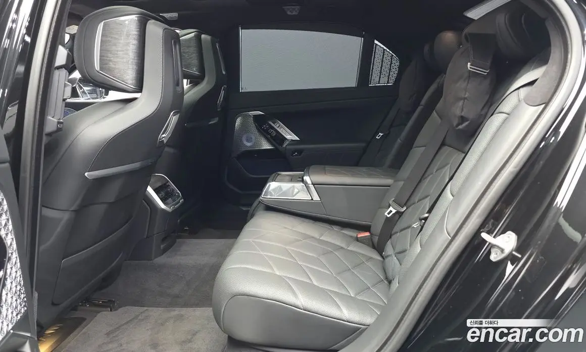 BMW 7 серия 2023 3.0 автомат (гидро), фото 18