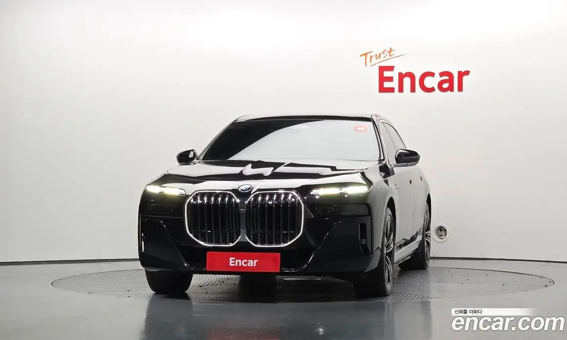 BMW 7 серия 2023 3.0 автомат (гидро), фото 3