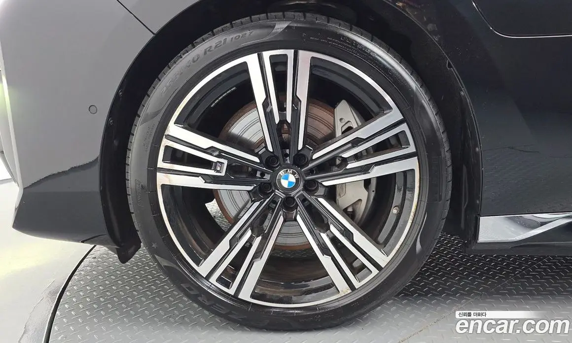 BMW 7 серия 2023 3.0 автомат (гидро), фото 5