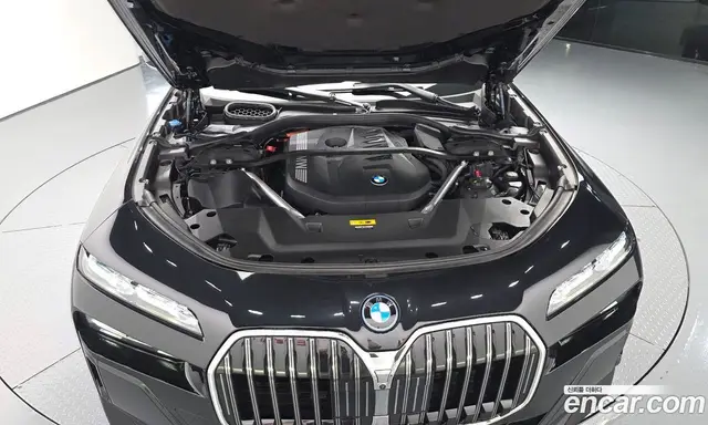 BMW 7 серия 2023 3.0 автомат (гидро), миниатюра 6