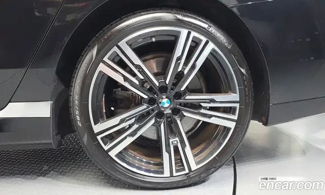 BMW 7 серия 2023 3.0 автомат (гидро), миниатюра 7