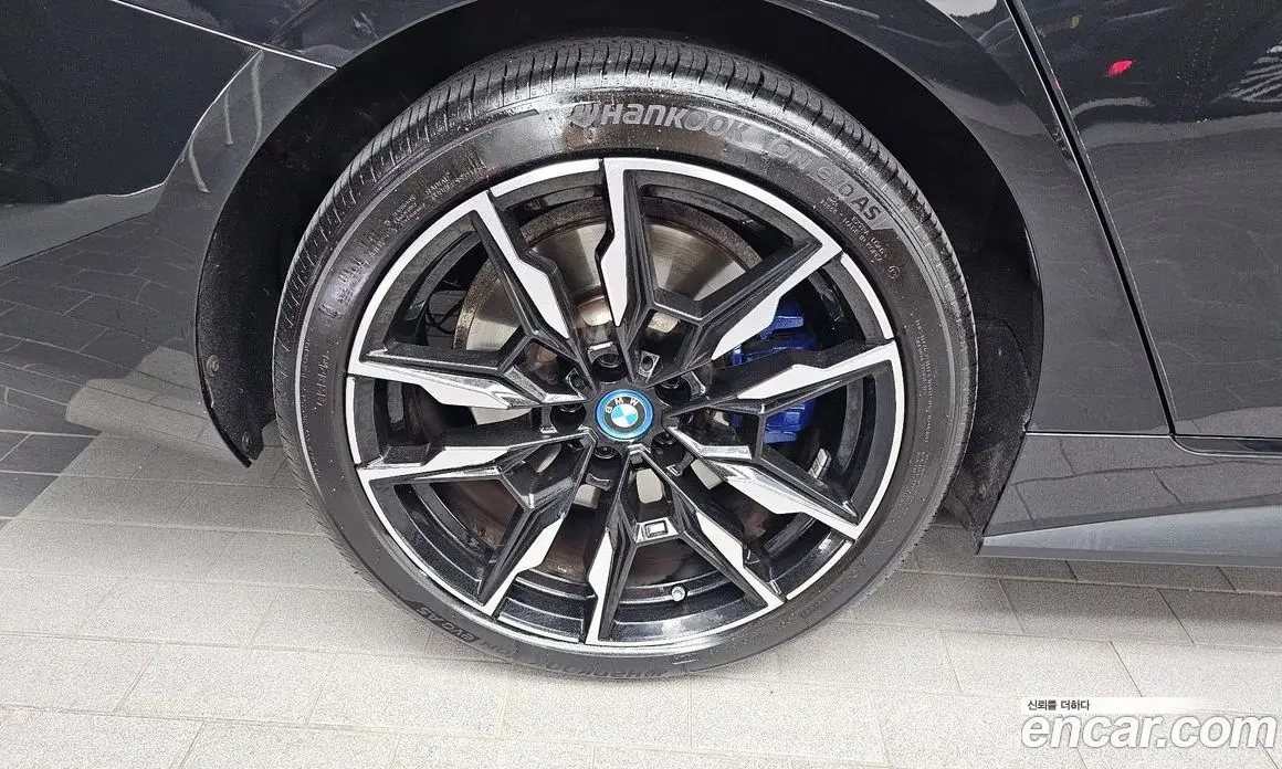 BMW i4 2023 0.2 автомат (гидро), фото 5