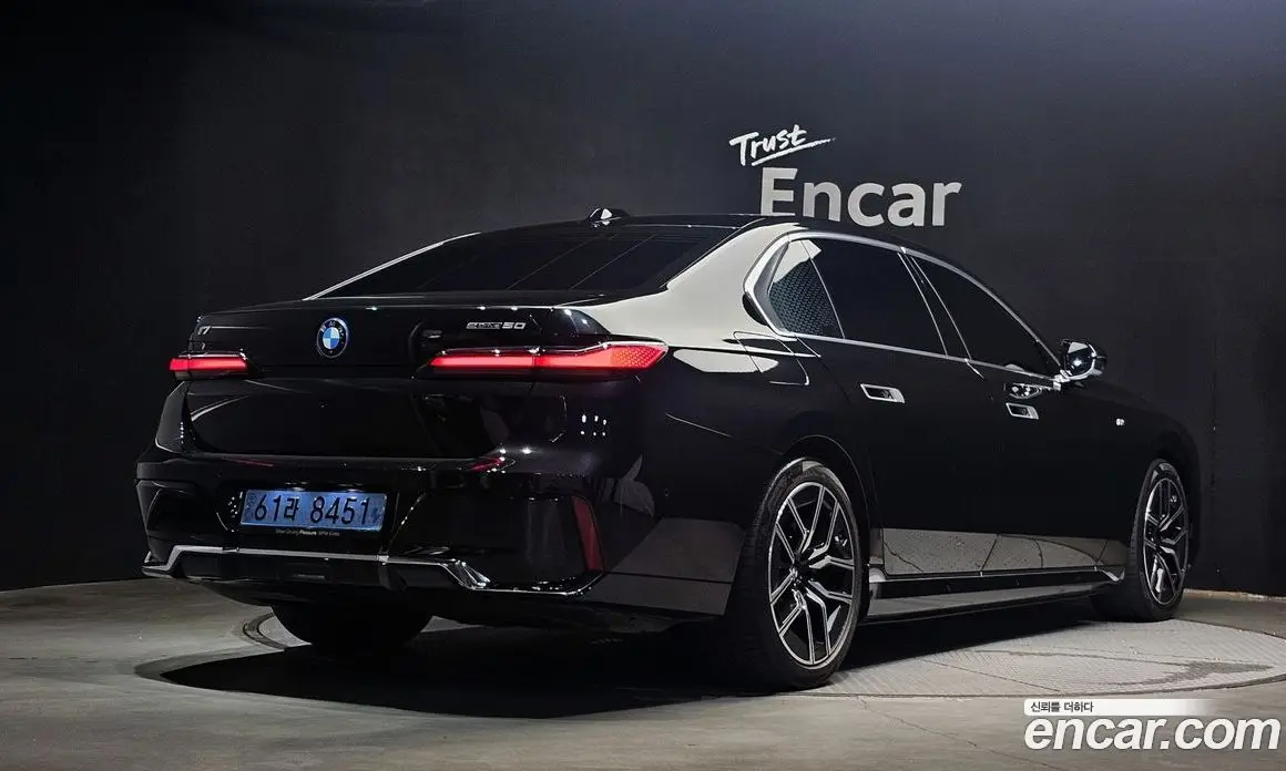 BMW i7 2023 0.3 автомат (гидро), фото 2 BMW i7 2023 0.3 автомат (гидро), фото 2