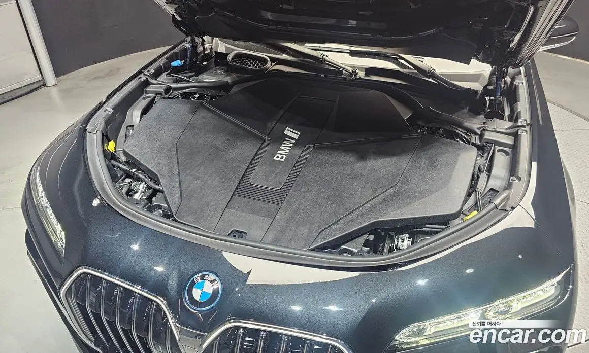 BMW i7 2023 0.3 автомат (гидро), фото 6 BMW i7 2023 0.3 автомат (гидро), фото 6