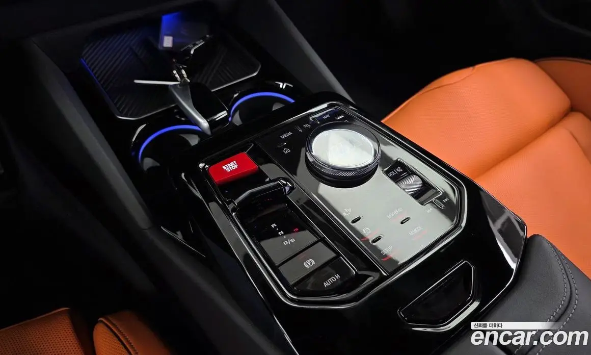 BMW M5 2025 4.4 автомат (гидро), фото 12 BMW M5 2025 4.4 автомат (гидро), фото 12