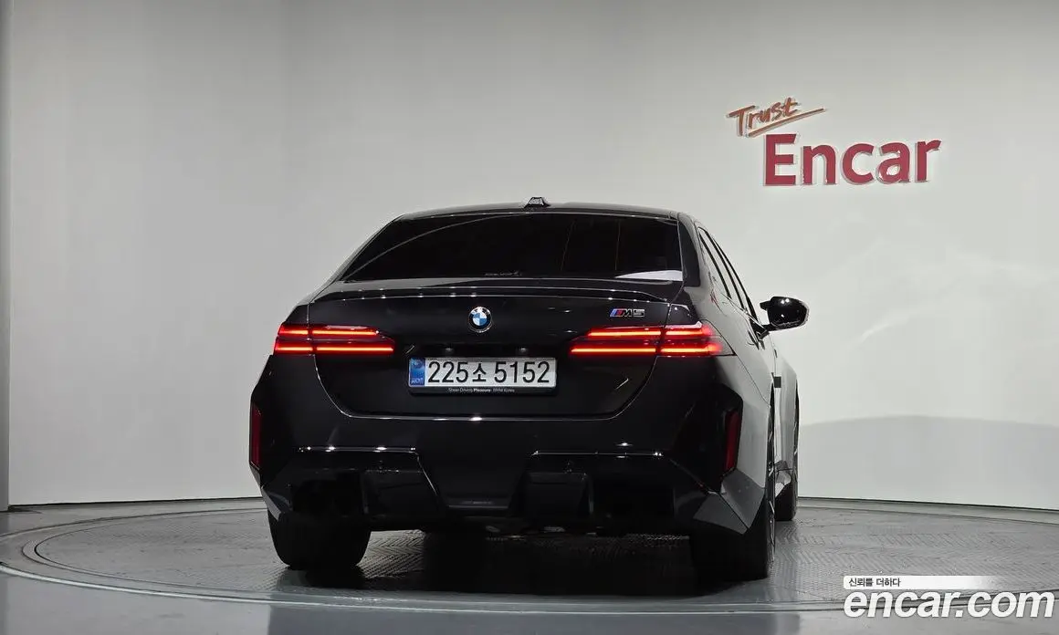 BMW M5 2025 4.4 автомат (гидро), фото 4 BMW M5 2025 4.4 автомат (гидро), фото 4