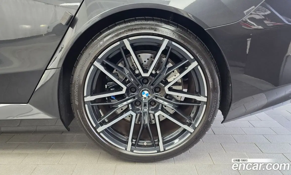 BMW M5 2025 4.4 автомат (гидро), фото 7 BMW M5 2025 4.4 автомат (гидро), фото 7