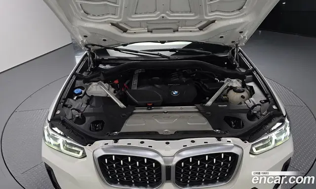 BMW X4 2022 2.0 автомат (гидро), миниатюра 6