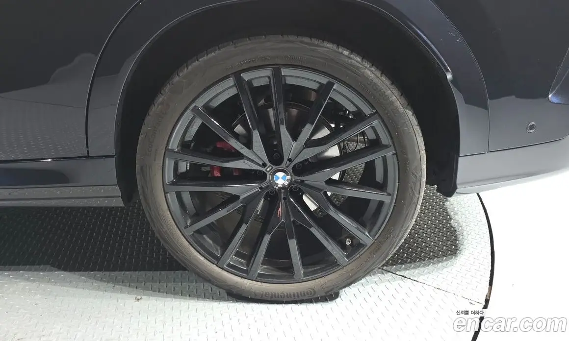 BMW X6 2025 3.0 автомат (гидро), фото 7
