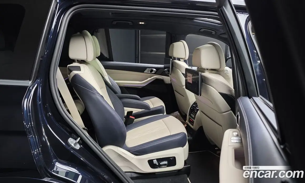 BMW X7 2022 4.4 автомат (гидро), фото 17 BMW X7 2022 4.4 автомат (гидро), фото 17