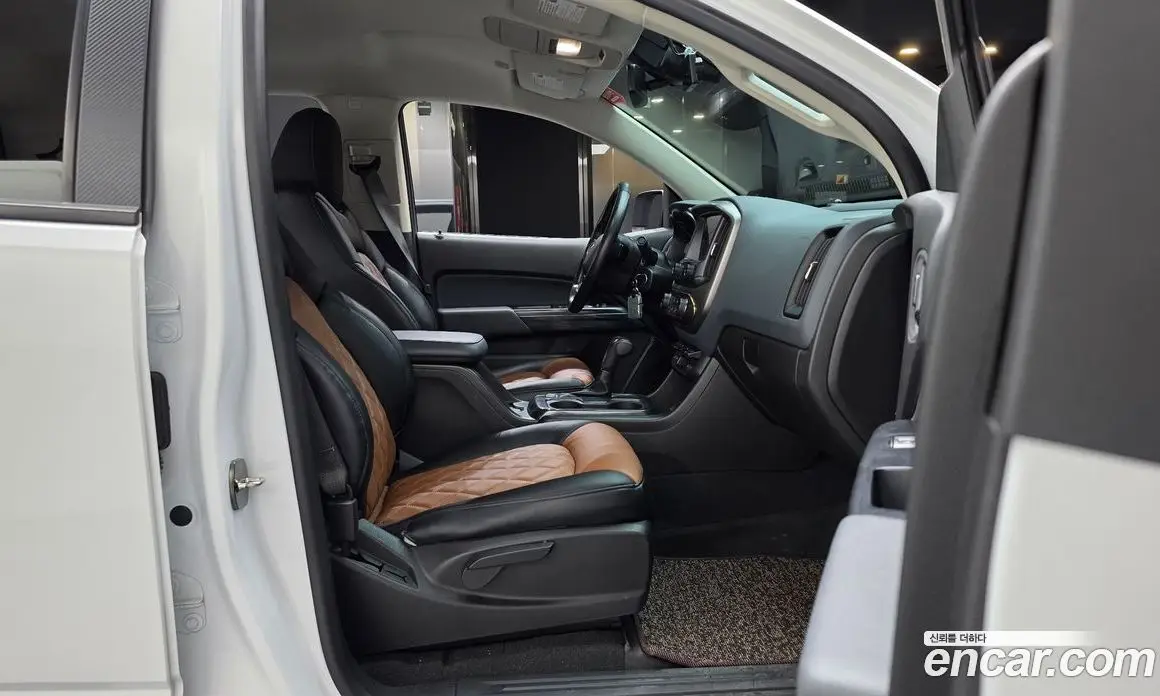 Chevrolet Colorado 2021 3.6 автомат (гидро), фото 16