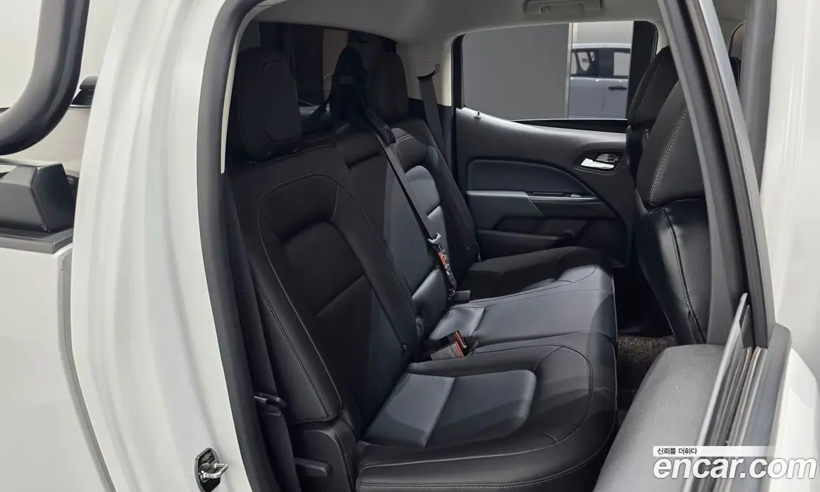 Chevrolet Colorado 2021 3.6 автомат (гидро), фото 17