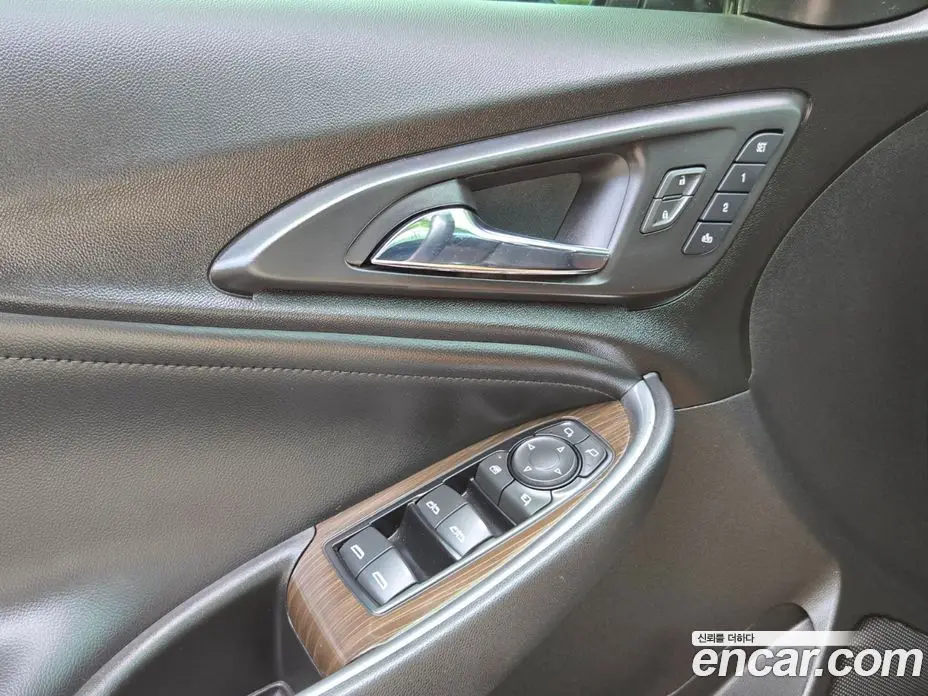 Chevrolet Malibu 2018 2.0 автомат (гидро), фото 17