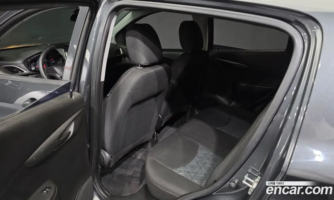 Chevrolet Spark 2022 1.0 автомат (гидро), фото 16