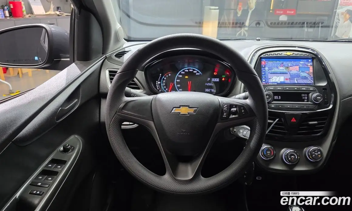 Chevrolet Spark 2022 1.0 автомат (гидро), фото 18