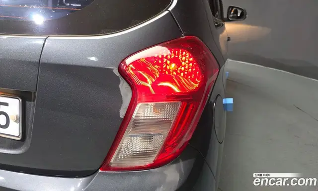 Chevrolet Spark 2022 1.0 автомат (гидро), миниатюра 9