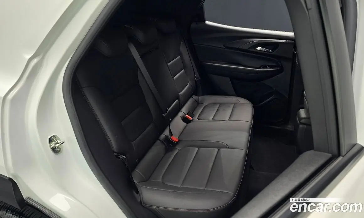 Chevrolet TrailBlazer 2023 1.3 автомат (гидро), фото 15 Chevrolet TrailBlazer 2023 1.3 автомат (гидро), фото 15