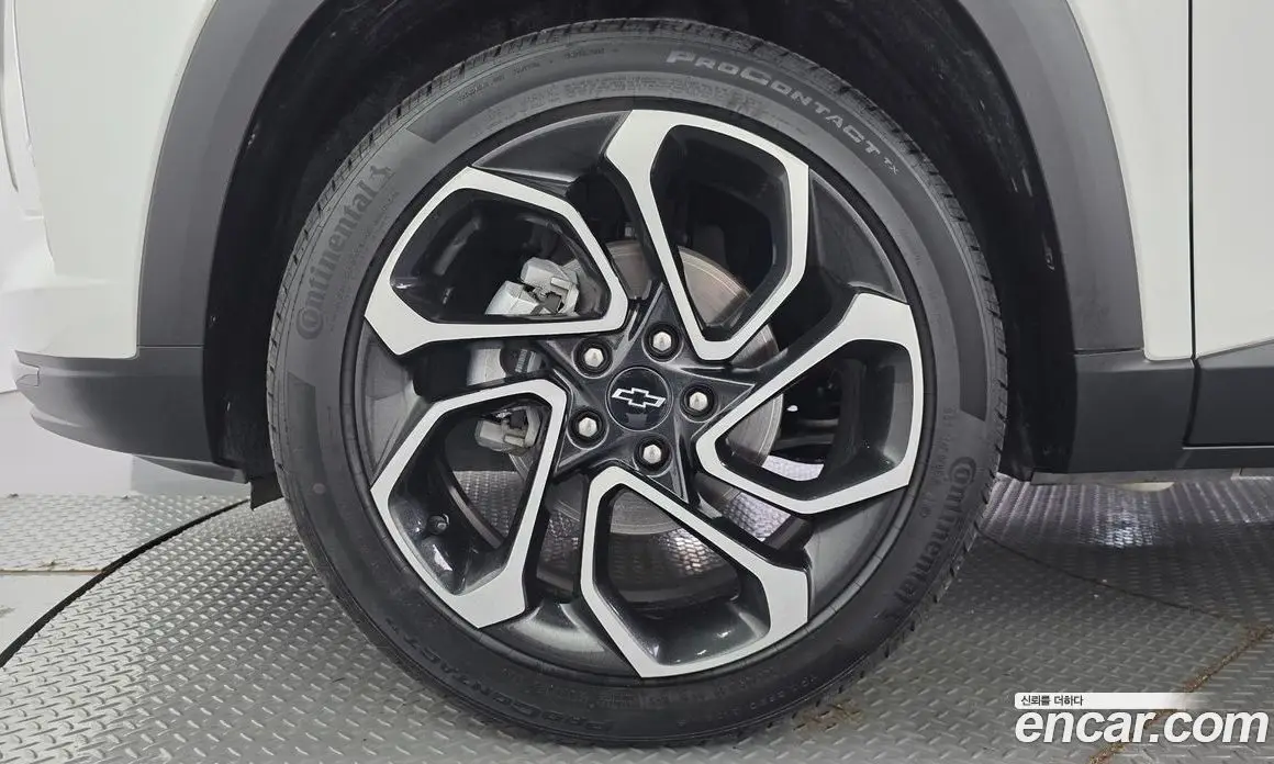 Chevrolet Trax 2023 1.2 автомат (гидро), фото 5
