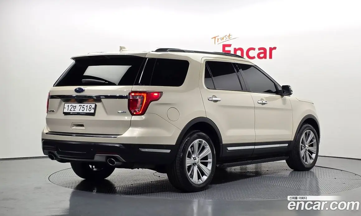 Ford Explorer 2018 2.3 автомат (гидро), фото 2 Ford Explorer 2018 2.3 автомат (гидро), фото 2