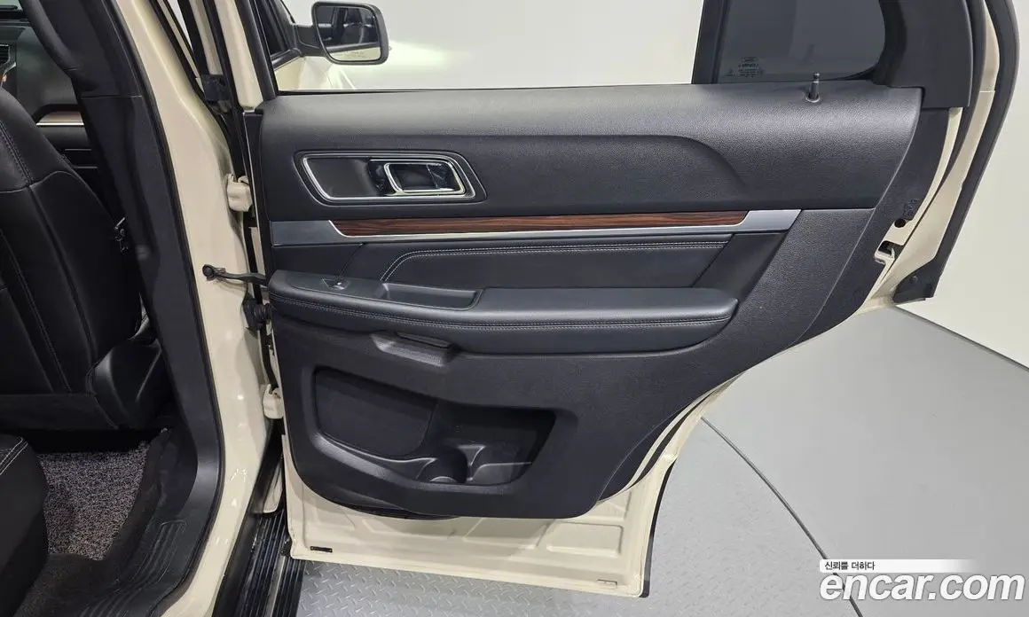 Ford Explorer 2018 2.3 автомат (гидро), фото 15 Ford Explorer 2018 2.3 автомат (гидро), фото 15