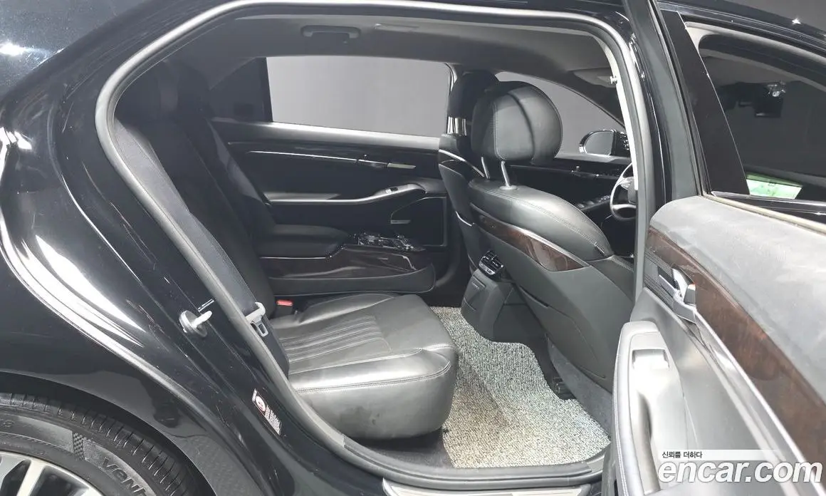Genesis EQ900 2017 3.8 автомат (гидро), фото 18 Genesis EQ900 2017 3.8 автомат (гидро), фото 18