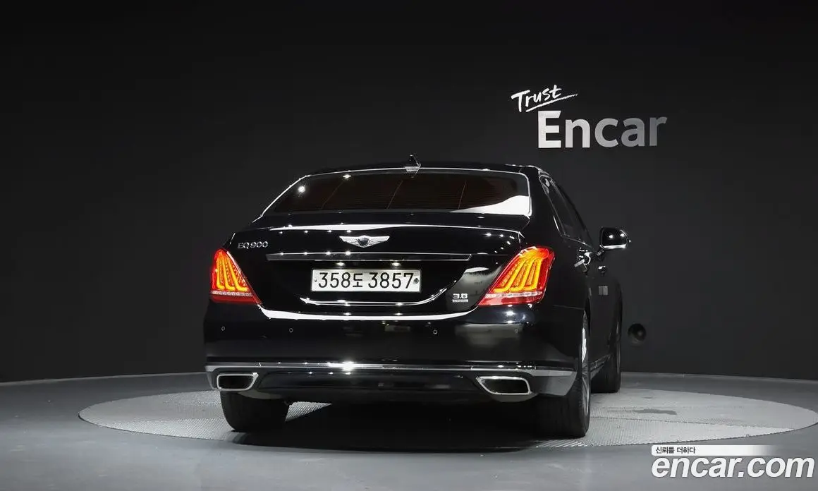 Genesis EQ900 2017 3.8 автомат (гидро), фото 4 Genesis EQ900 2017 3.8 автомат (гидро), фото 4